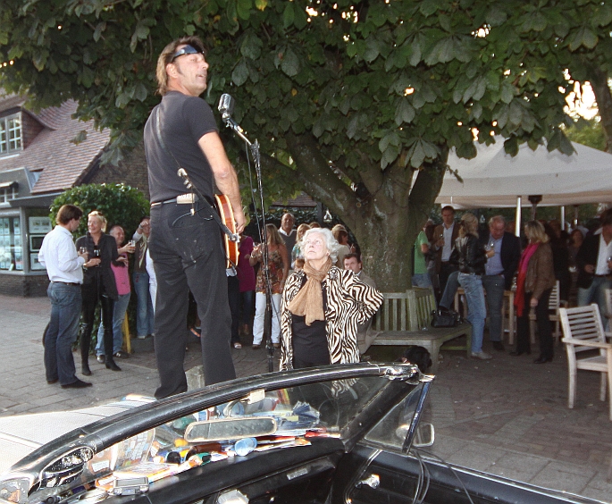 oud-burgemeester le coultre was not amused en vond johnny een 'slappe vent'