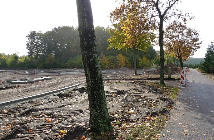 rechts het fietspad van huizen naar huizerhoogt en blaricum