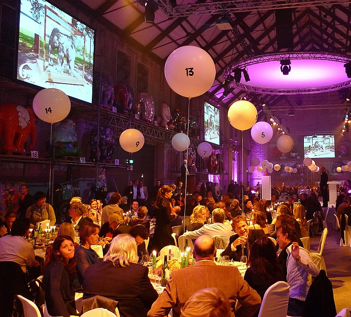 mooie zaal, door erik gutter ingericht