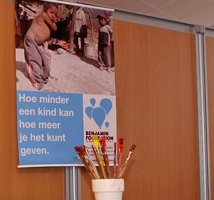 het goede doel van de benjamin foundation is meervoudig complex gehandicapte kinderen in ontwikkelingslanden
