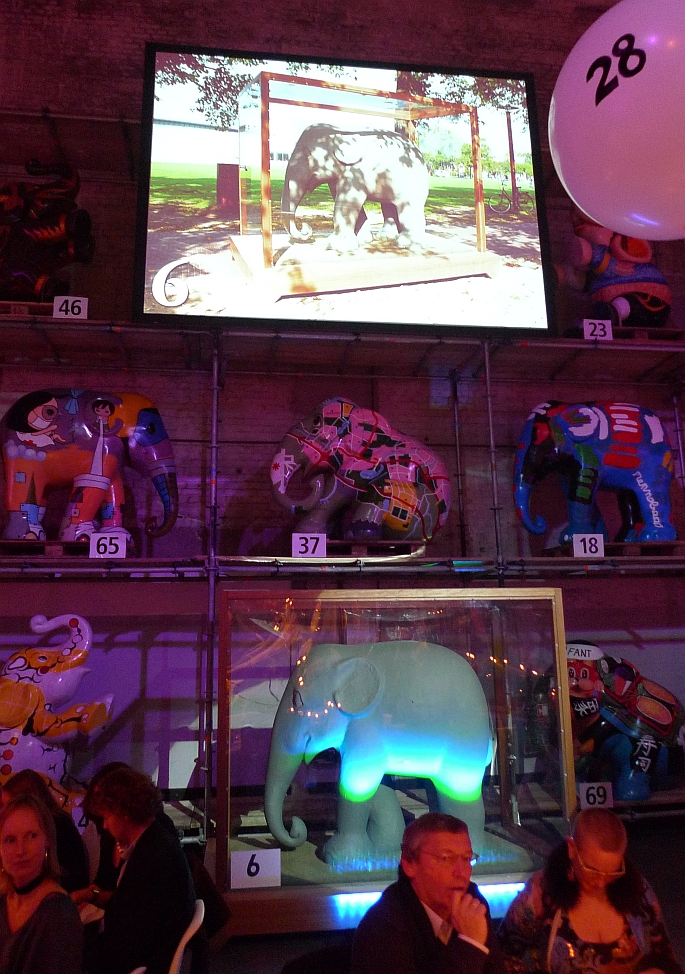 daar staat 'ie dan ...