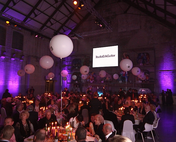 mooi eerbetoon (en reclame)