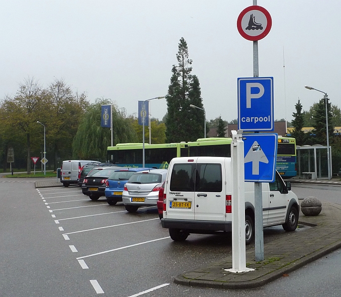 bij de carpoolplaats/bushalte stichtseweg/randweg