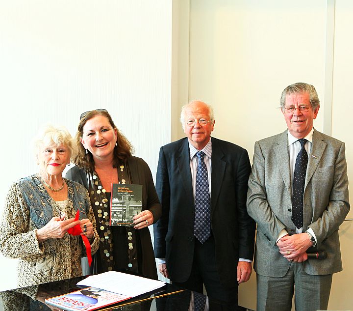 aty lindeman, burgemeester en de auteurs jan greven en gerbe van der woude
