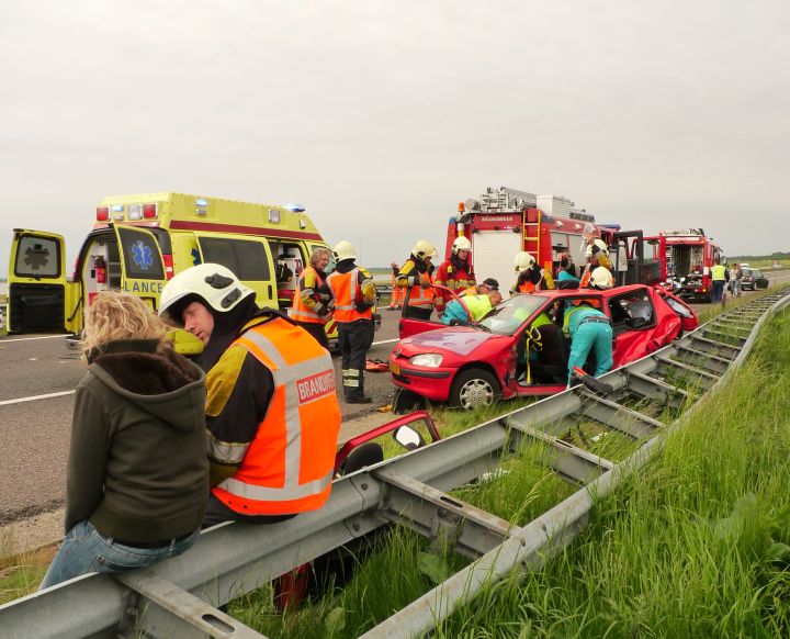bestuurster peugeot krijgt steun