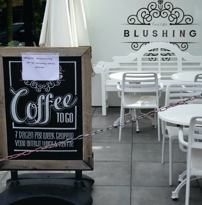 blushing stroomstoring - 1