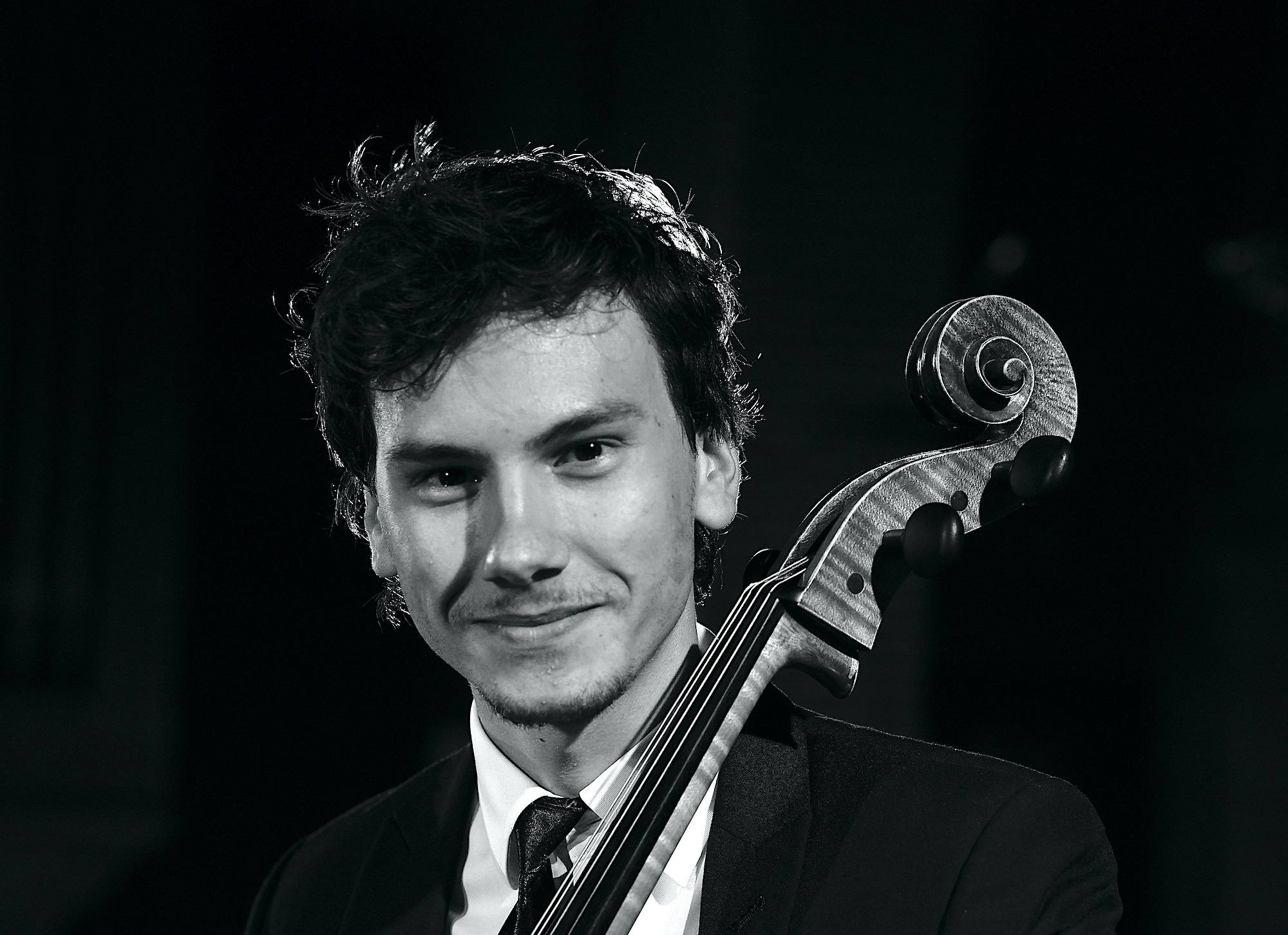 portret-m-bassist bco - 1 kopie