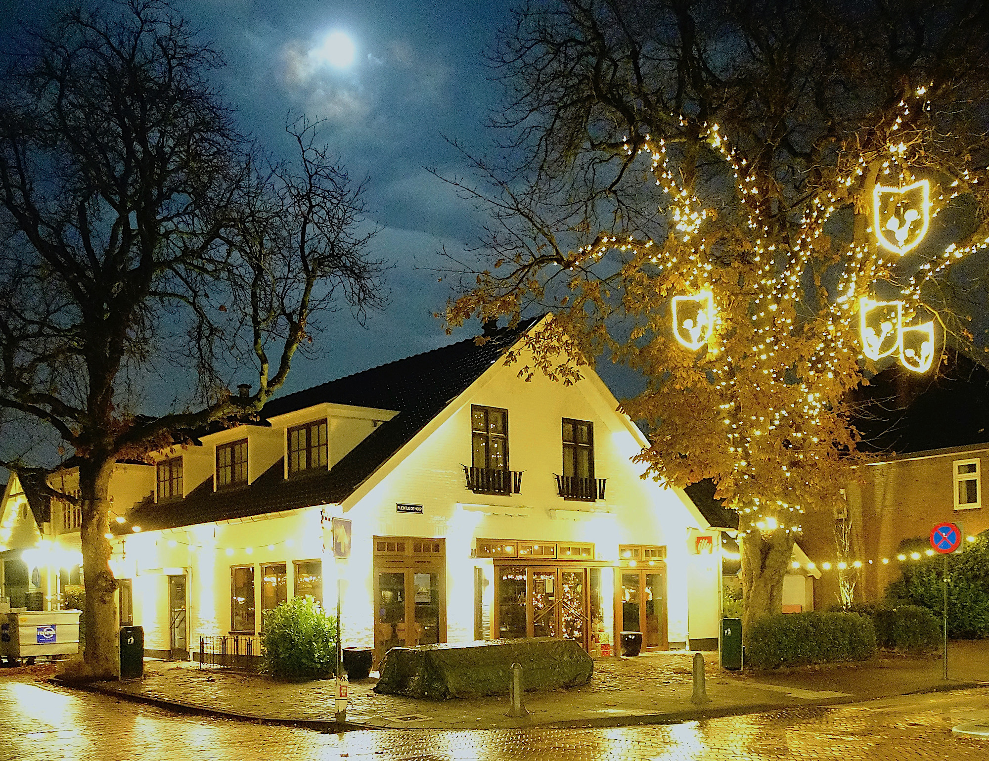 dehoop av lights - 1