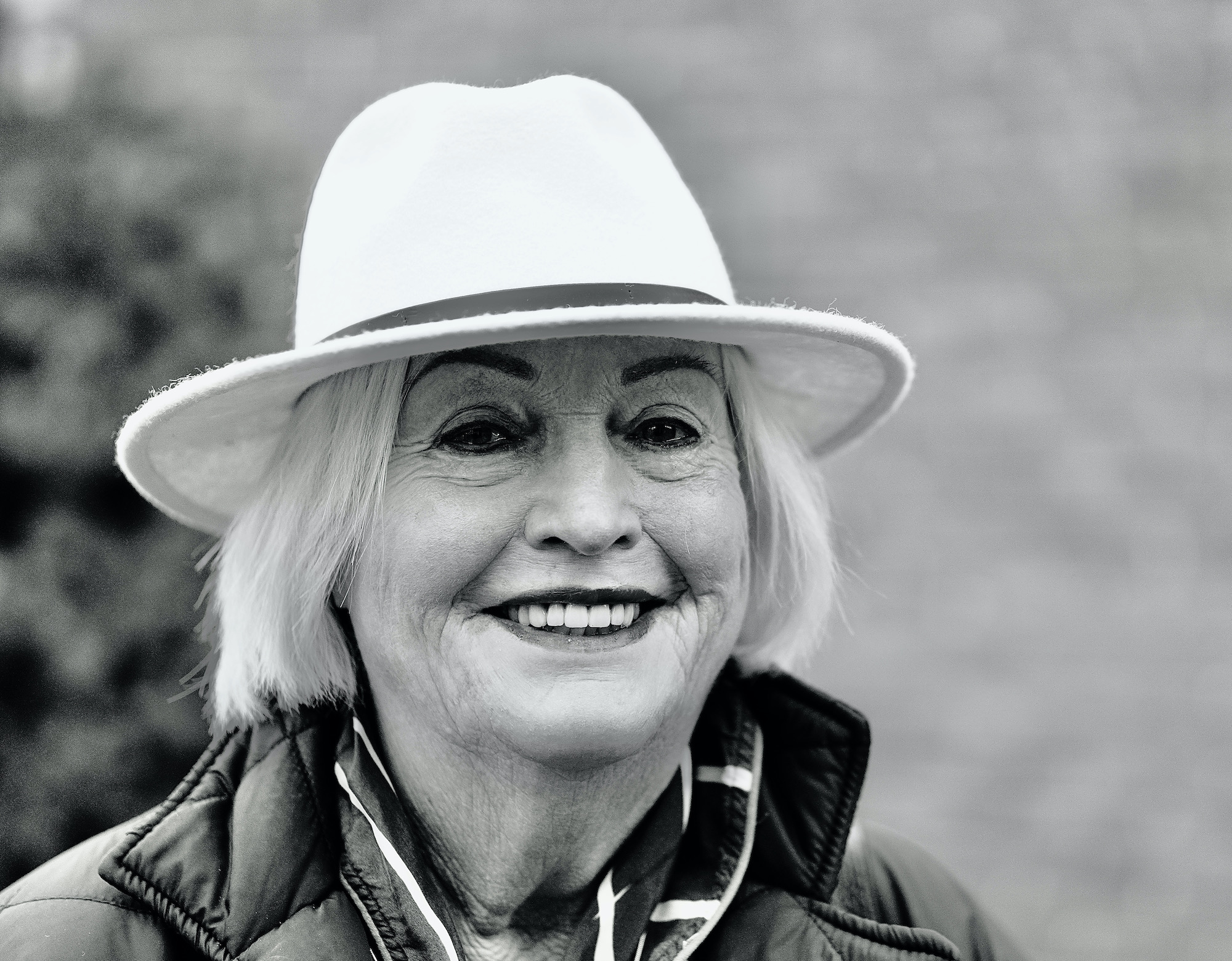 portret - v- witte hoed - 1 kopie