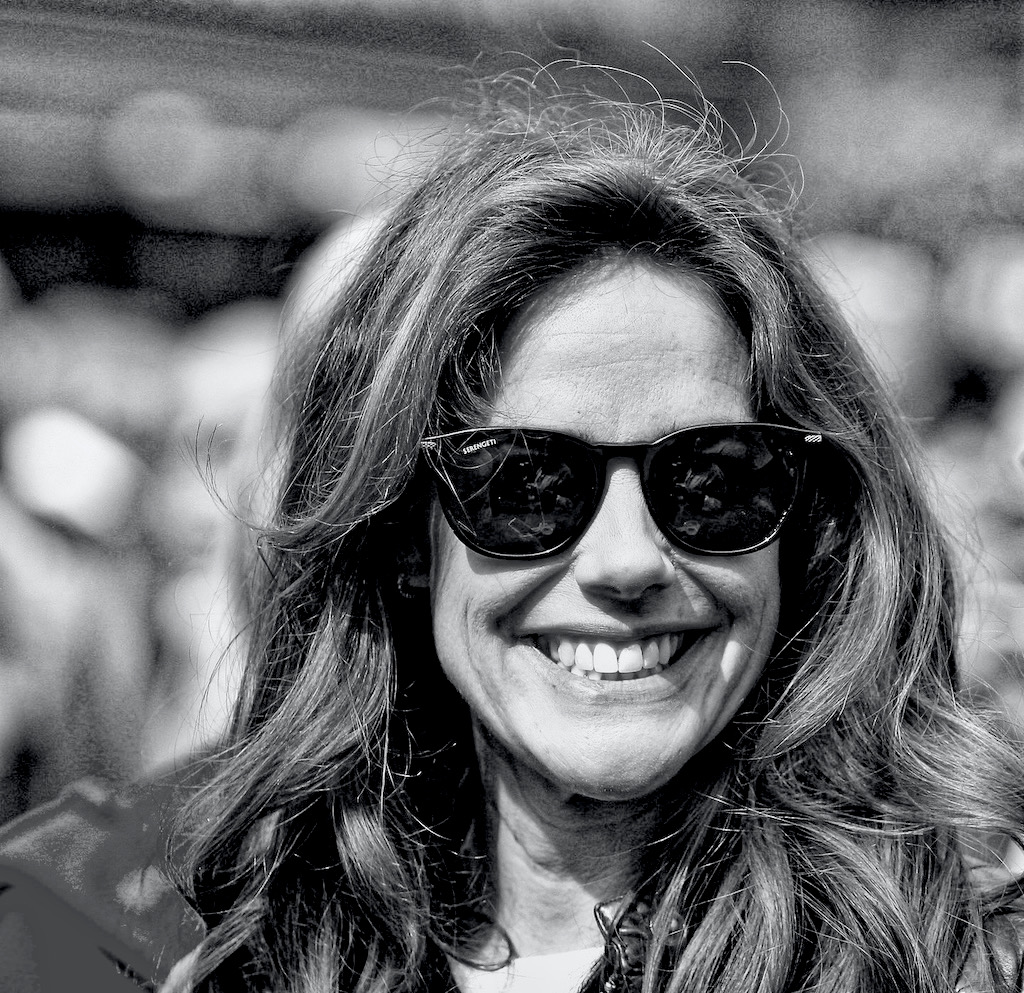 elaine portret bw - 1